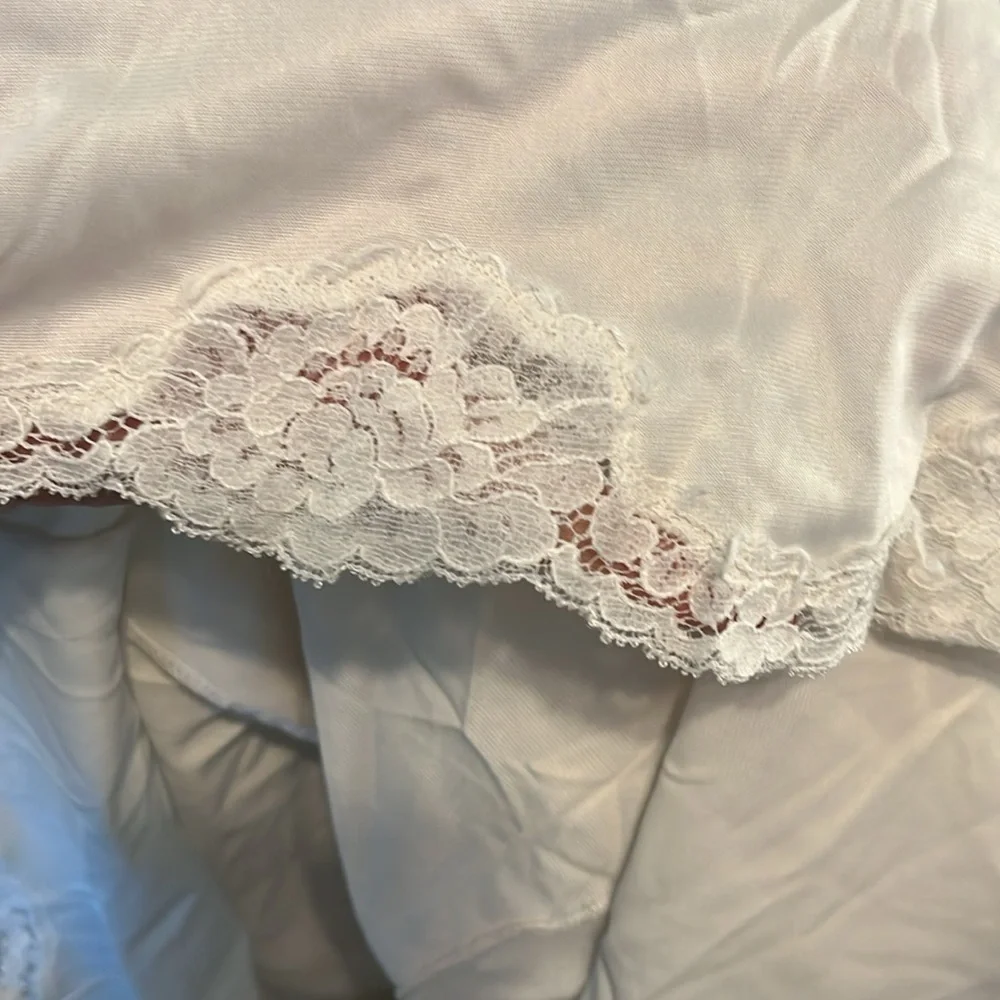 Vintage Full Body Slip Lingerie ILGWU Lace White Adjustable Straps XS - Picture 10 of 10